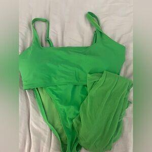 Fashion Nova Two Piece Swim Suit - Bonus matching sarong Included size xl/1x